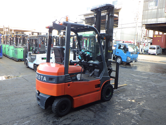 330.39001-7FBH25